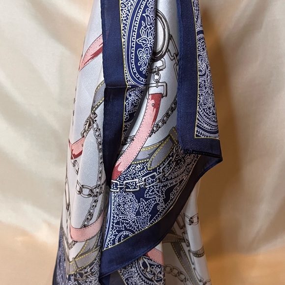 New Cute Blue & Cream Satin Scarf size OS - Picture 5 of 7